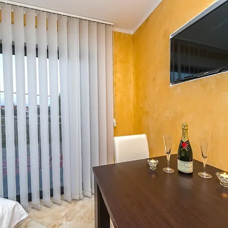 Hotel Adria Zaton 3*
