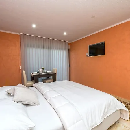 Hotel Adria Zaton 3*